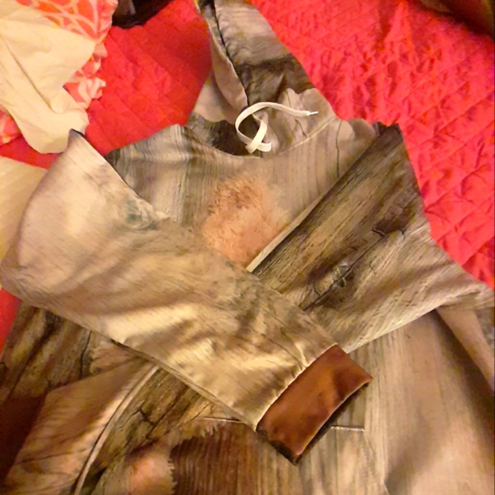 Zootop Hoodie size xl